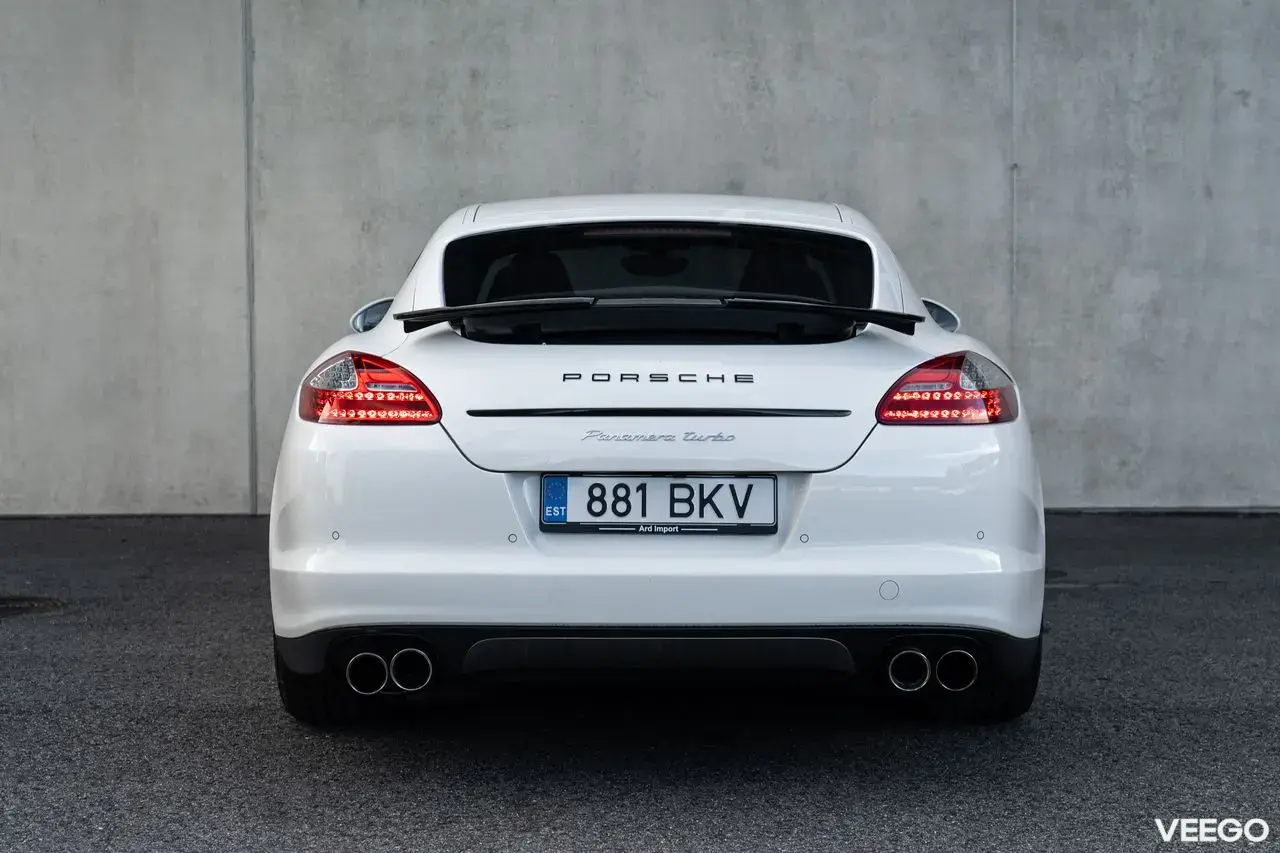 Porsche Panamera Turbo 4.8 368kW