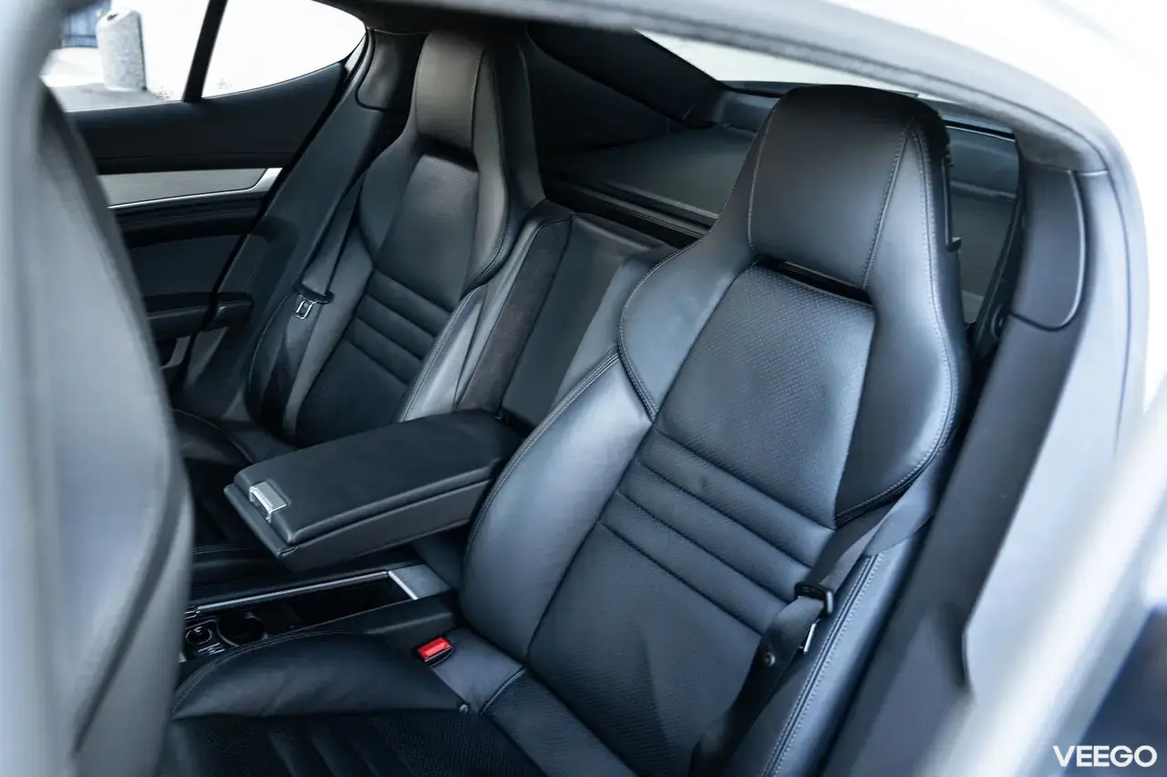 Porsche Panamera Turbo 4.8 368kW
