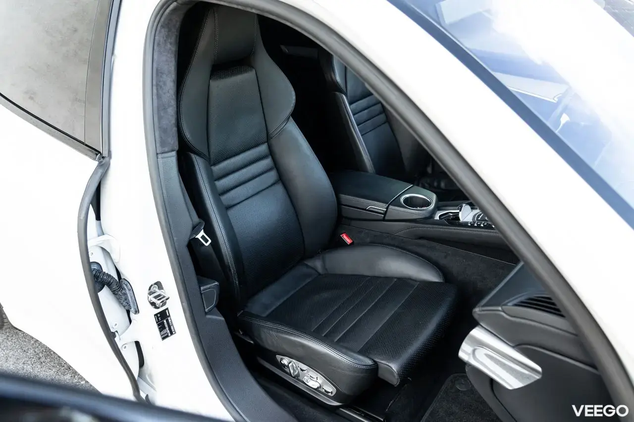 Porsche Panamera Turbo 4.8 368kW