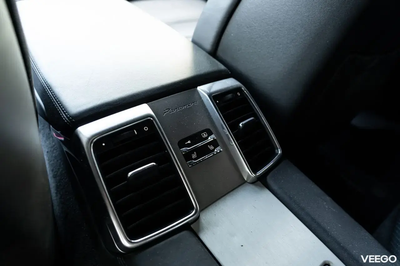 Porsche Panamera Turbo 4.8 368kW