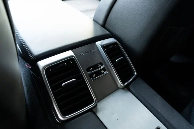 Image of Porsche Panamera Turbo 4.8 368kW