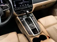 Porsche Macan 2.0 180kW thumbnail