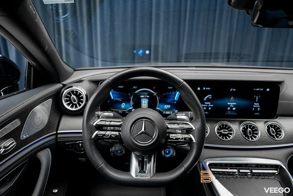 Mercedes-Benz AMG GT 43 4MATIC+ Pano Burmester HUD 360 Moms 270kW