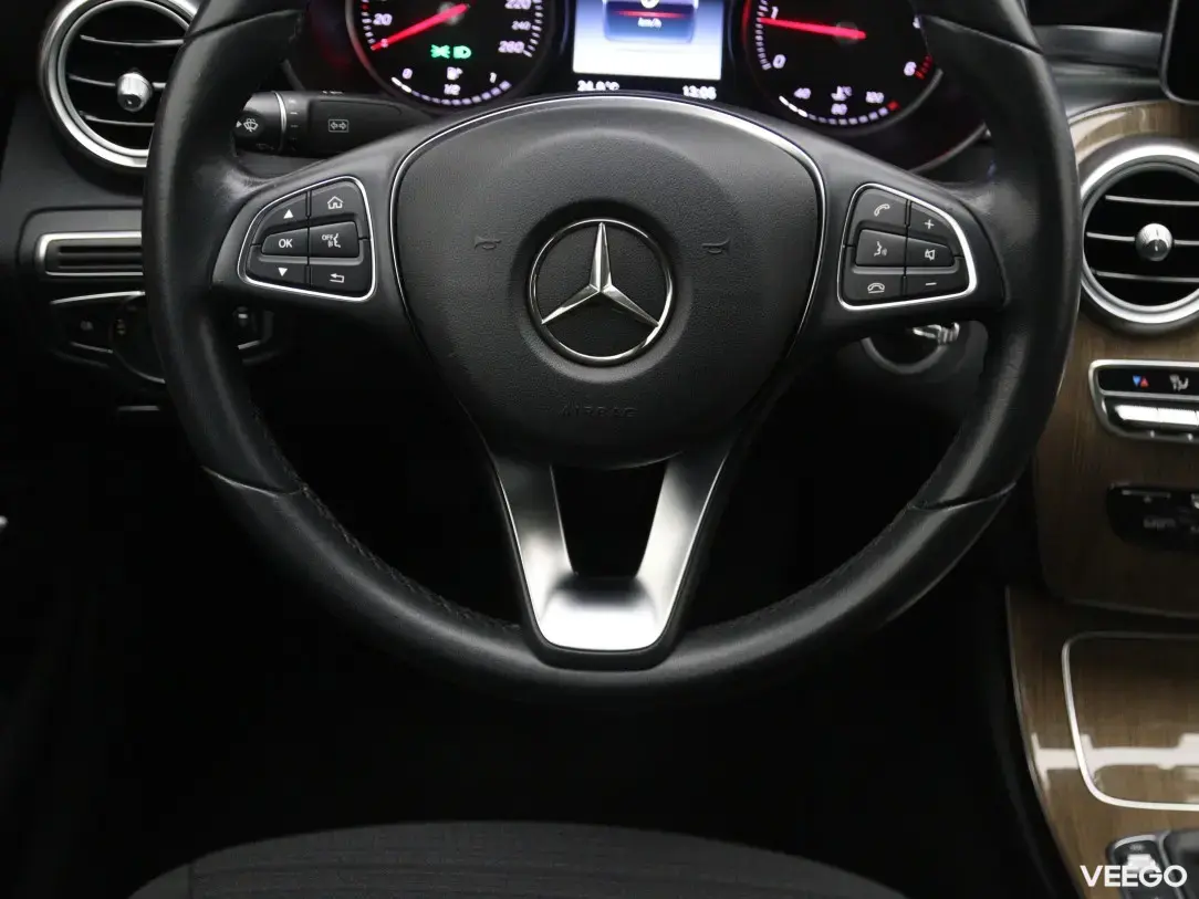 Mercedes-Benz C200 1.6 100kW