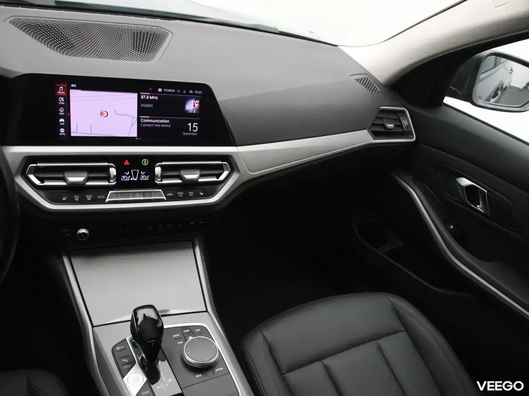 BMW 318 2 115kW