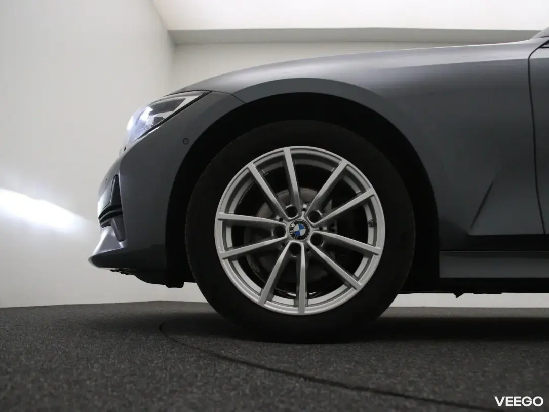 BMW 318 2 115kW