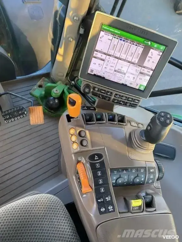 John Deere 6215R 158kW
