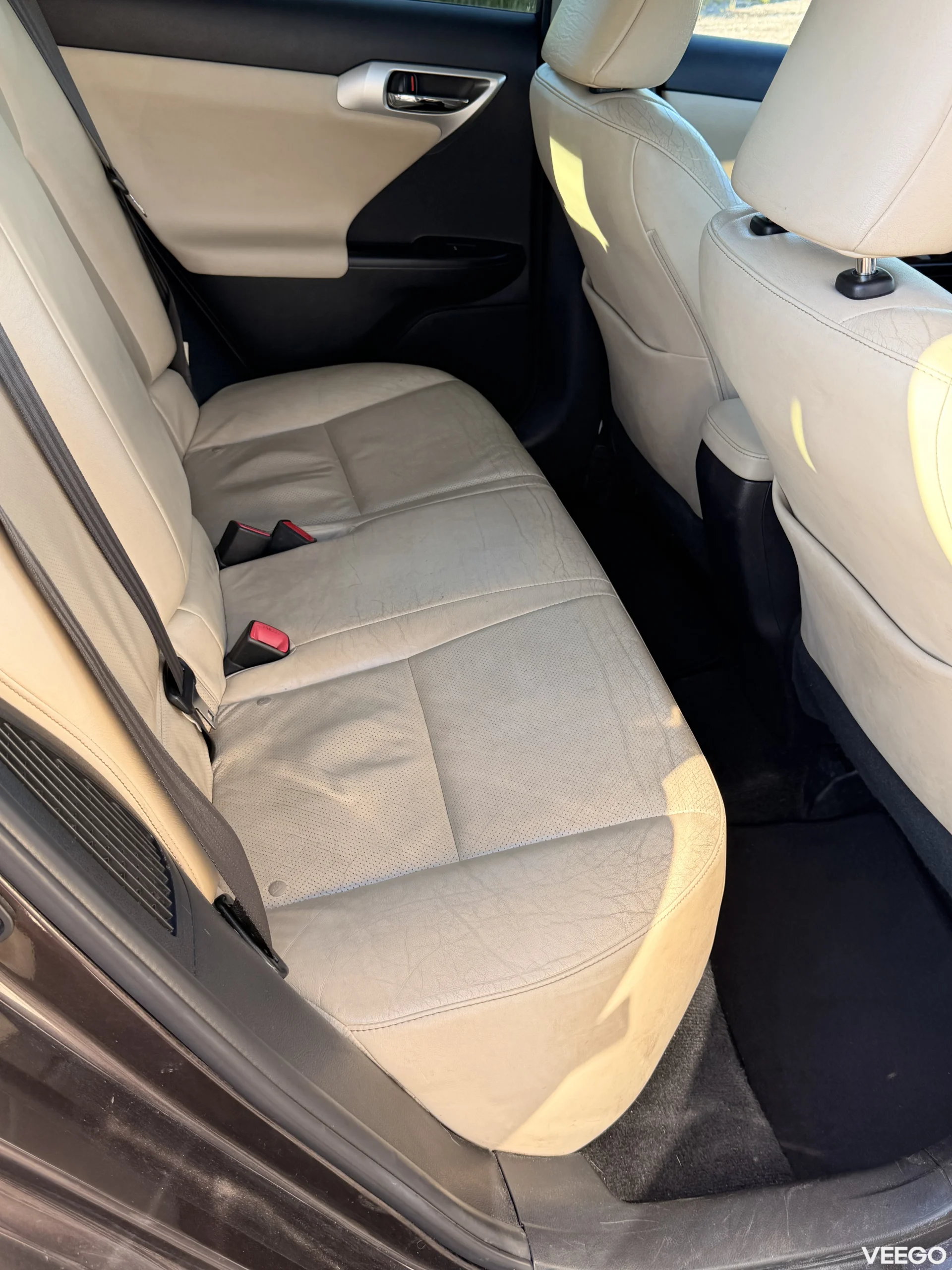 Lexus CT 200h 1.8 73kW