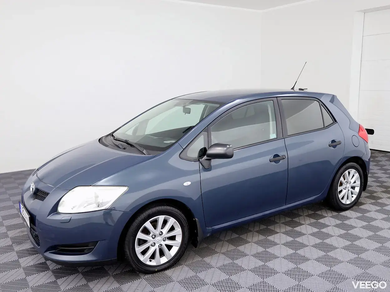 Toyota Auris 1.4 71kW