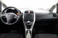 Toyota Auris 1.4 71kW thumbnail