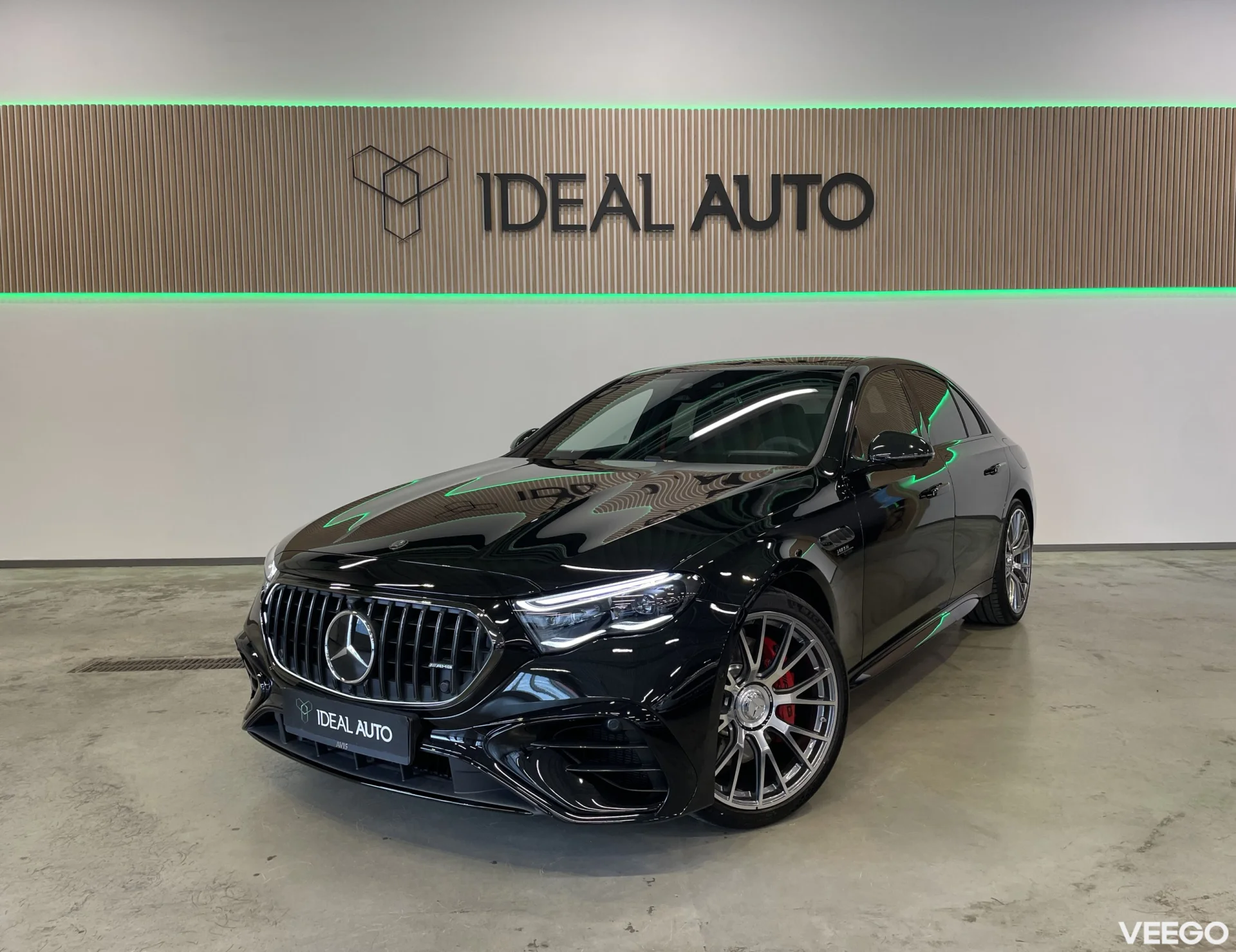 Mercedes-Benz E53 AMG Plug-in-hybrid 4MATIC 3 330kW