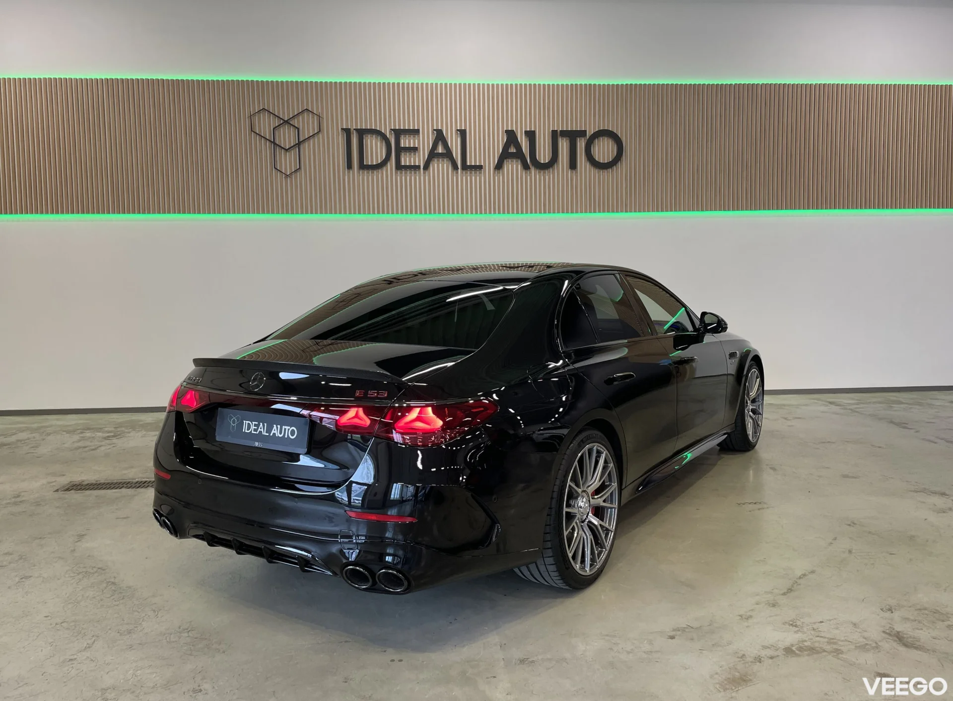 Mercedes-Benz E53 AMG Plug-in-hybrid 4MATIC 3 330kW