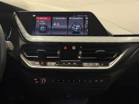 BMW 118 i  Sport Line PDC Farthållare 17" Sportstolar LED 0kW thumbnail