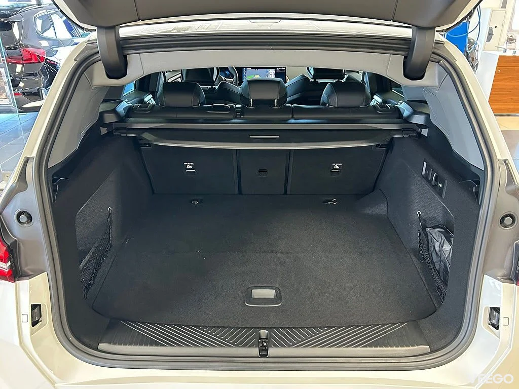 BMW X3 30e xDrive 4,95% ränta AdaptivFarthållare Elstolar Drag 0kW