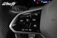 Volkswagen Golf Sportscombi 1.5 eTSI DSG 150HK R-Line /Drag 110kW thumbnail