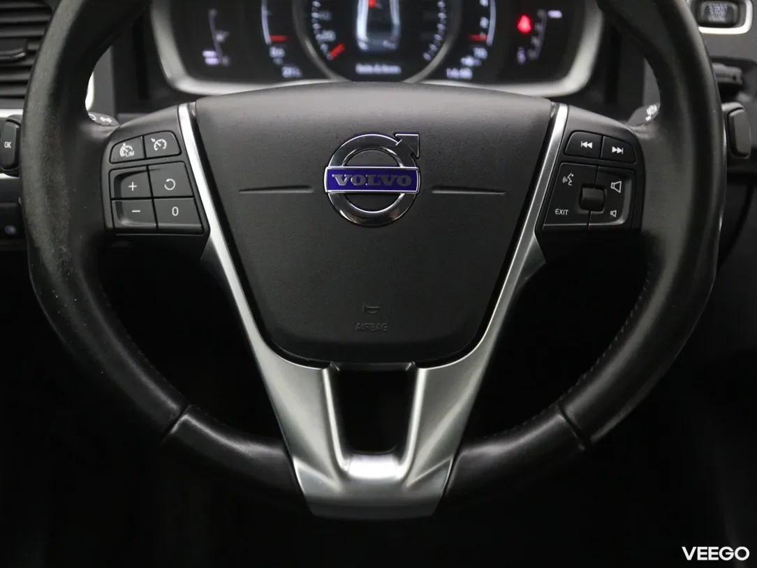 Volvo S60 2 180kW