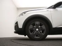Peugeot 3008 2 130kW thumbnail