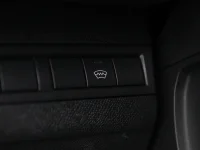 Peugeot 3008 2 130kW thumbnail