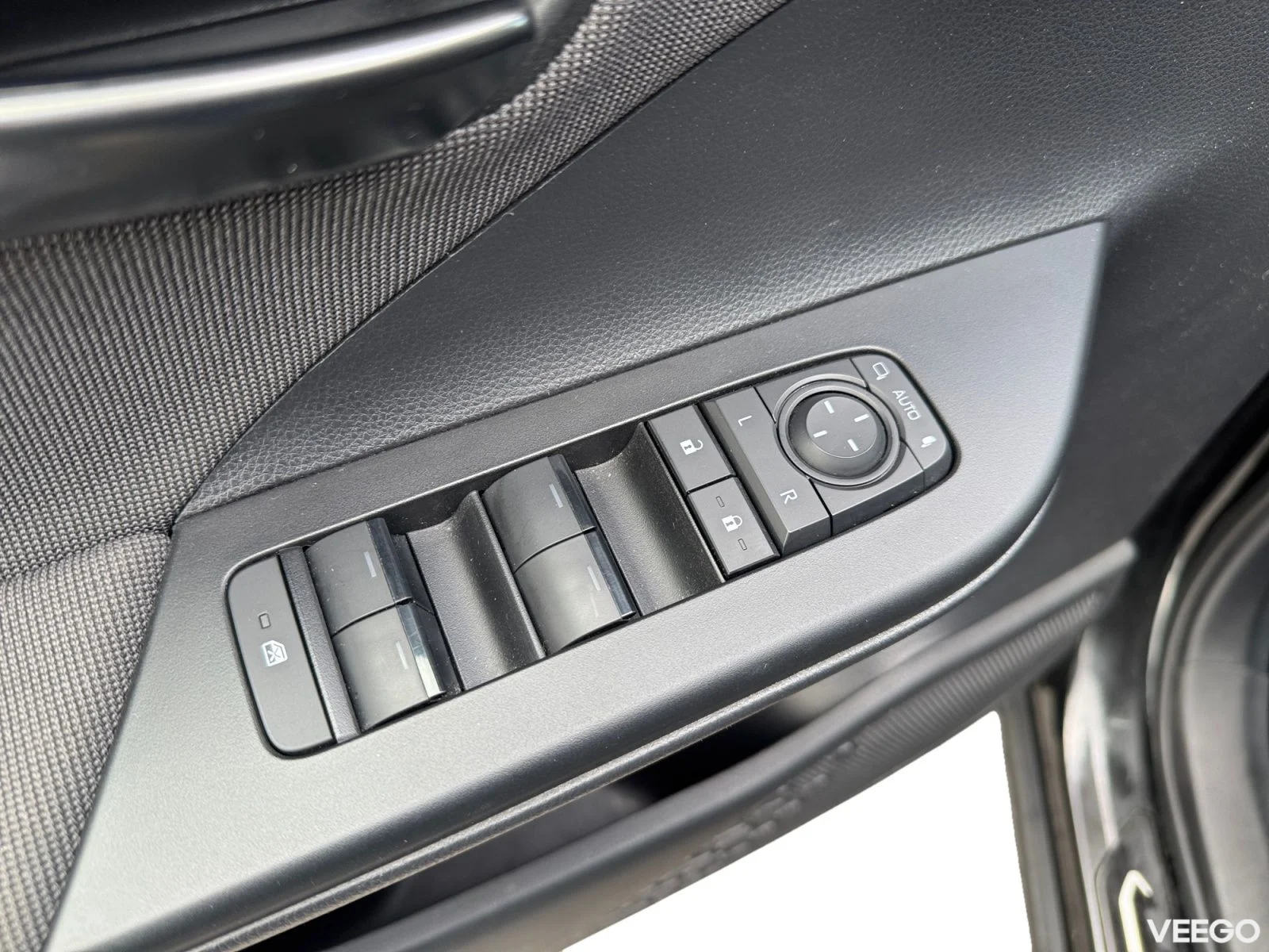 Toyota C-HR Style Plus 1.8 72kW