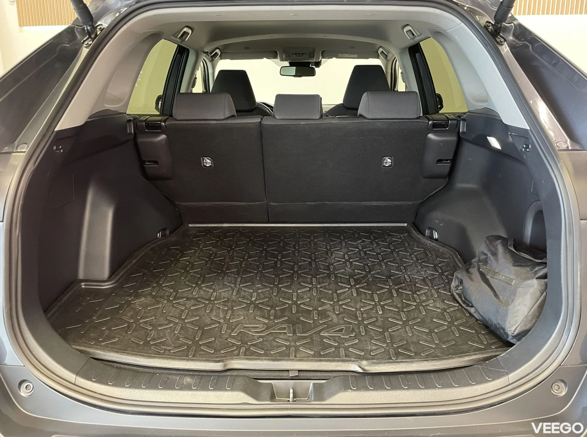 Toyota RAV4 Luxury 2.5 131kW