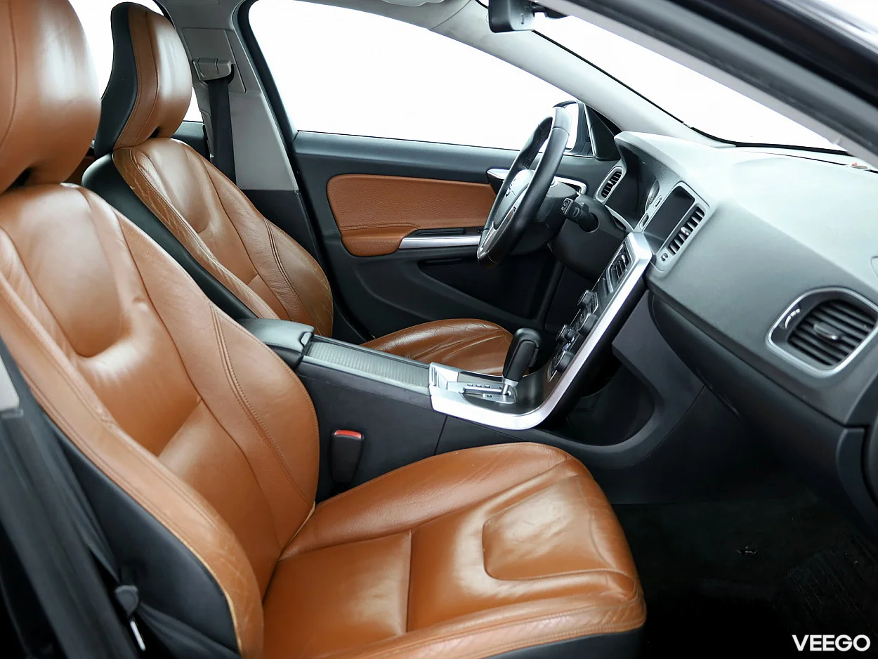 Volvo V60 2.4 152kW