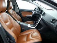 Volvo V60 2.4 152kW thumbnail
