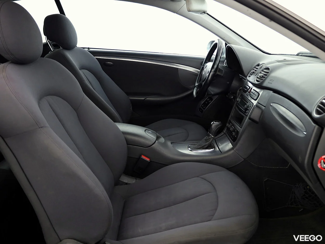 Mercedes-Benz CLK200 1.8 121kW