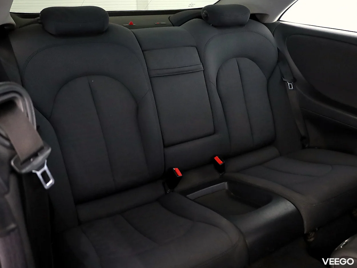 Mercedes-Benz CLK200 1.8 121kW