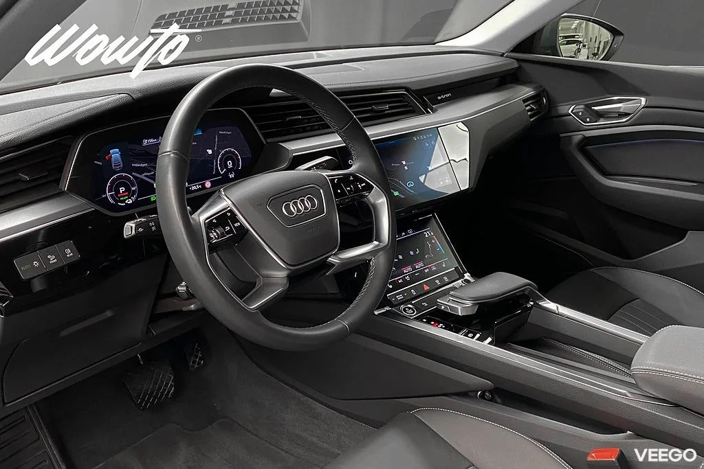 Audi Q8 Sportback 50 e-tron Q 340HK /Drag /Navi 250kW
