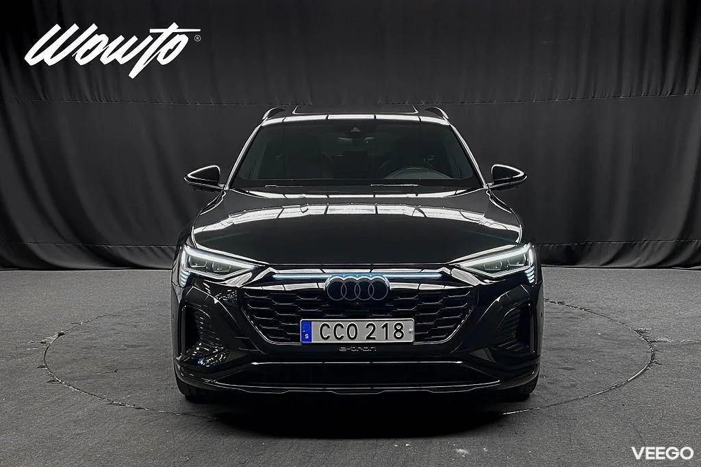 Audi Q8 55 e-tron Q 408HK S-Line Selection/Pano/Se Spec/Moms 300kW