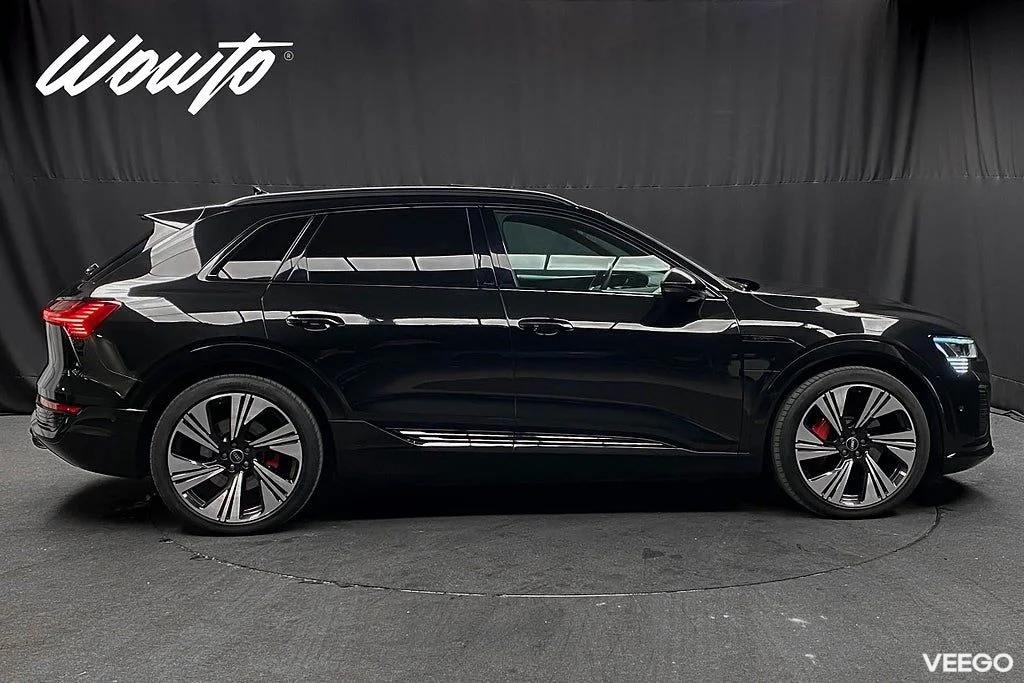 Audi Q8 55 e-tron Q 408HK S-Line Selection/Pano/Se Spec/Moms 300kW