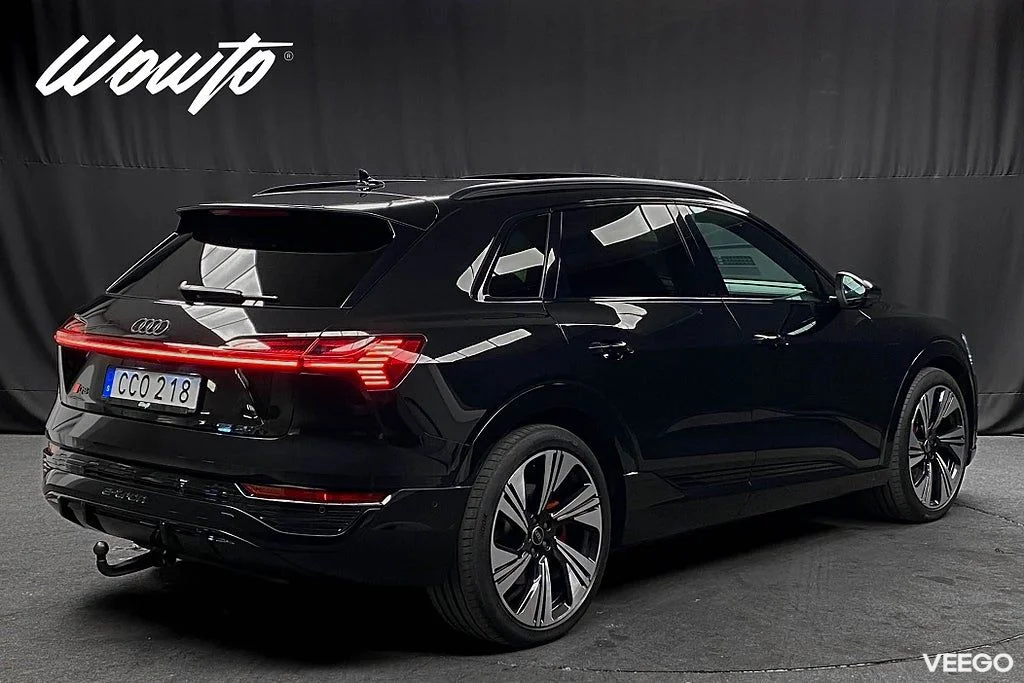 Audi Q8 55 e-tron Q 408HK S-Line Selection/Pano/Se Spec/Moms 300kW