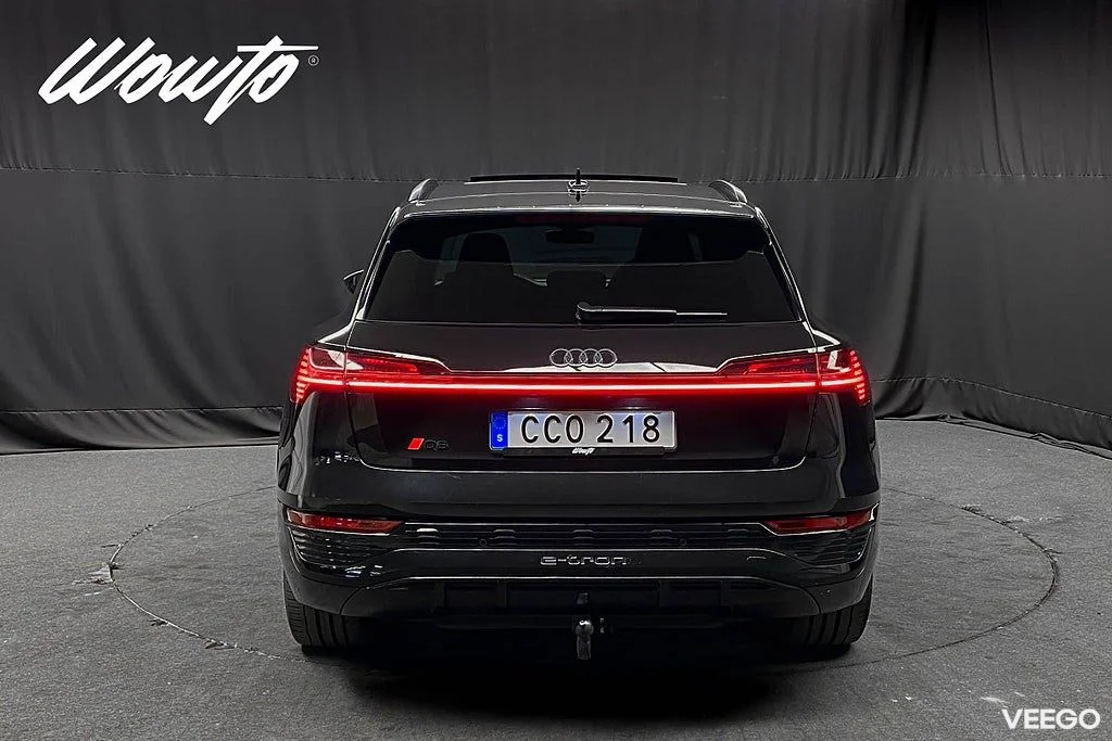Audi Q8 55 e-tron Q 408HK S-Line Selection/Pano/Se Spec/Moms 300kW