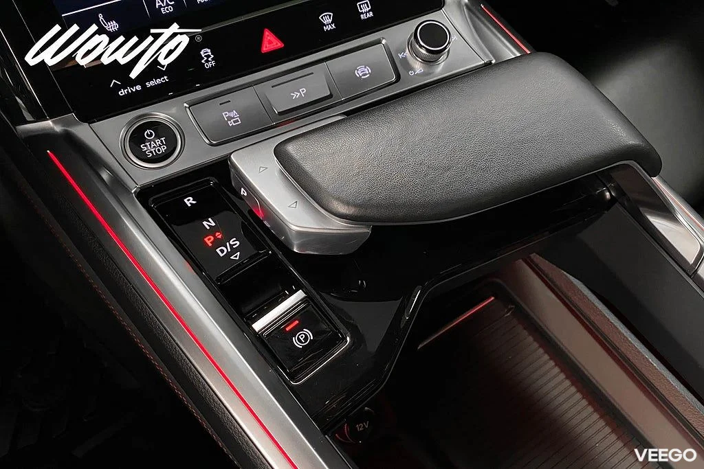 Audi Q8 55 e-tron Q 408HK S-Line Selection/Pano/Se Spec/Moms 300kW