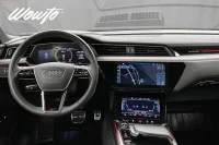 Audi Q8 55 e-tron Q 408HK S-Line Selection/Pano/Se Spec/Moms 300kW thumbnail