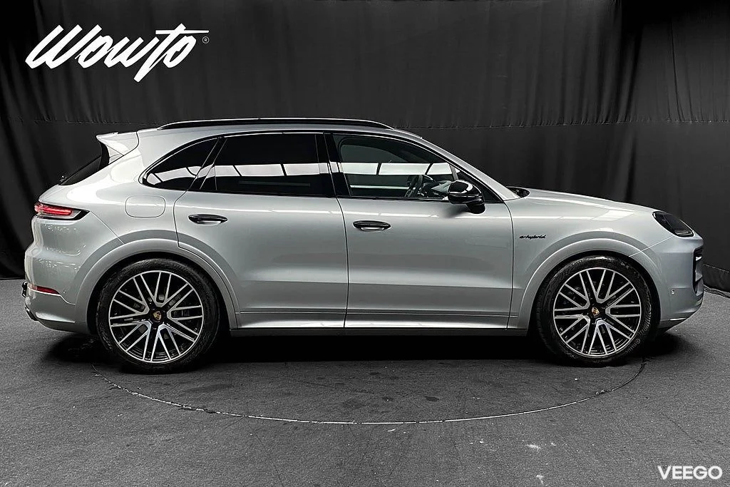 Porsche Cayenne E-Hybrid 470HK /Burmester /HuD /Se Spec/Moms 346kW