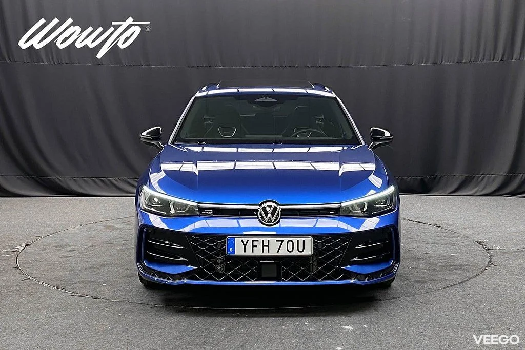 Volkswagen Passat eHybrid DSG 272HK R-Line Black/Pano/Moms 200kW