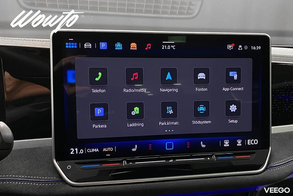 Volkswagen Passat eHybrid DSG 272HK R-Line Black/Pano/Moms 200kW