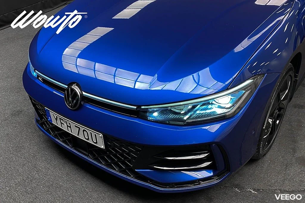 Volkswagen Passat eHybrid DSG 272HK R-Line Black/Pano/Moms 200kW