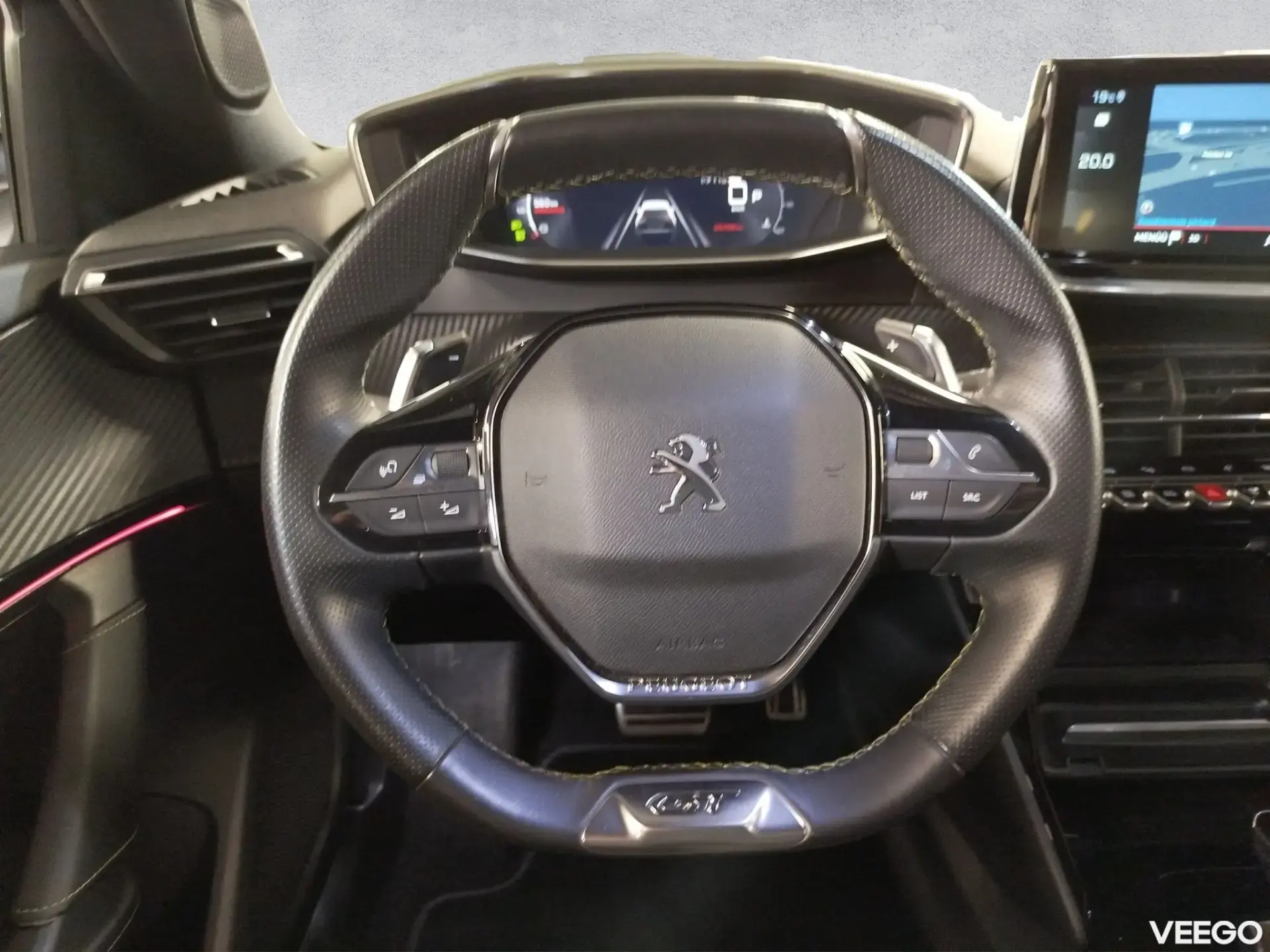 Peugeot 2008 GT BlueHDi 130 AT8 96kW