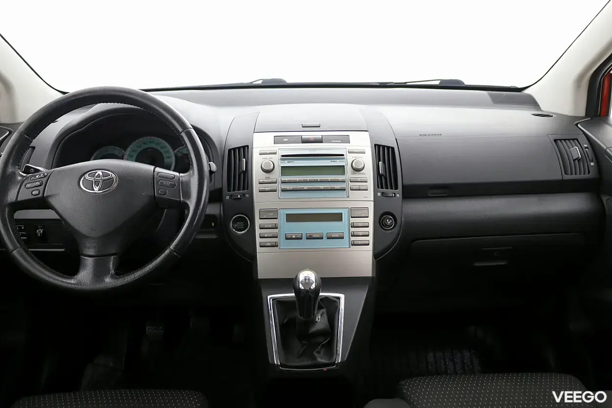 Toyota Corolla Verso 1.6 81kW