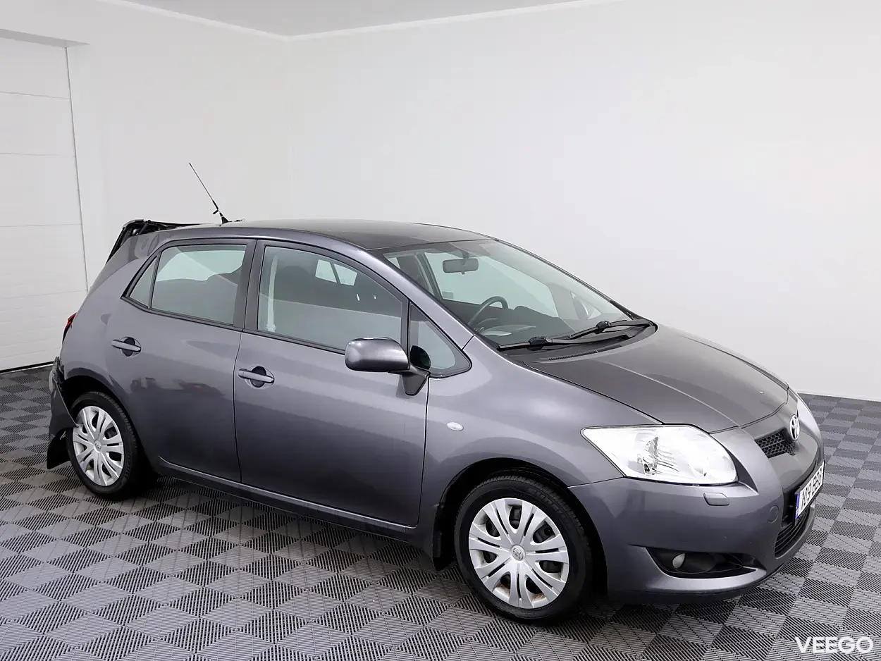 Toyota Auris 1.6 91kW