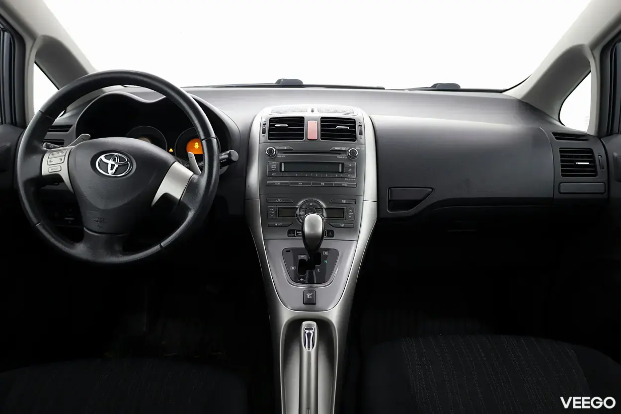 Toyota Auris 1.6 91kW