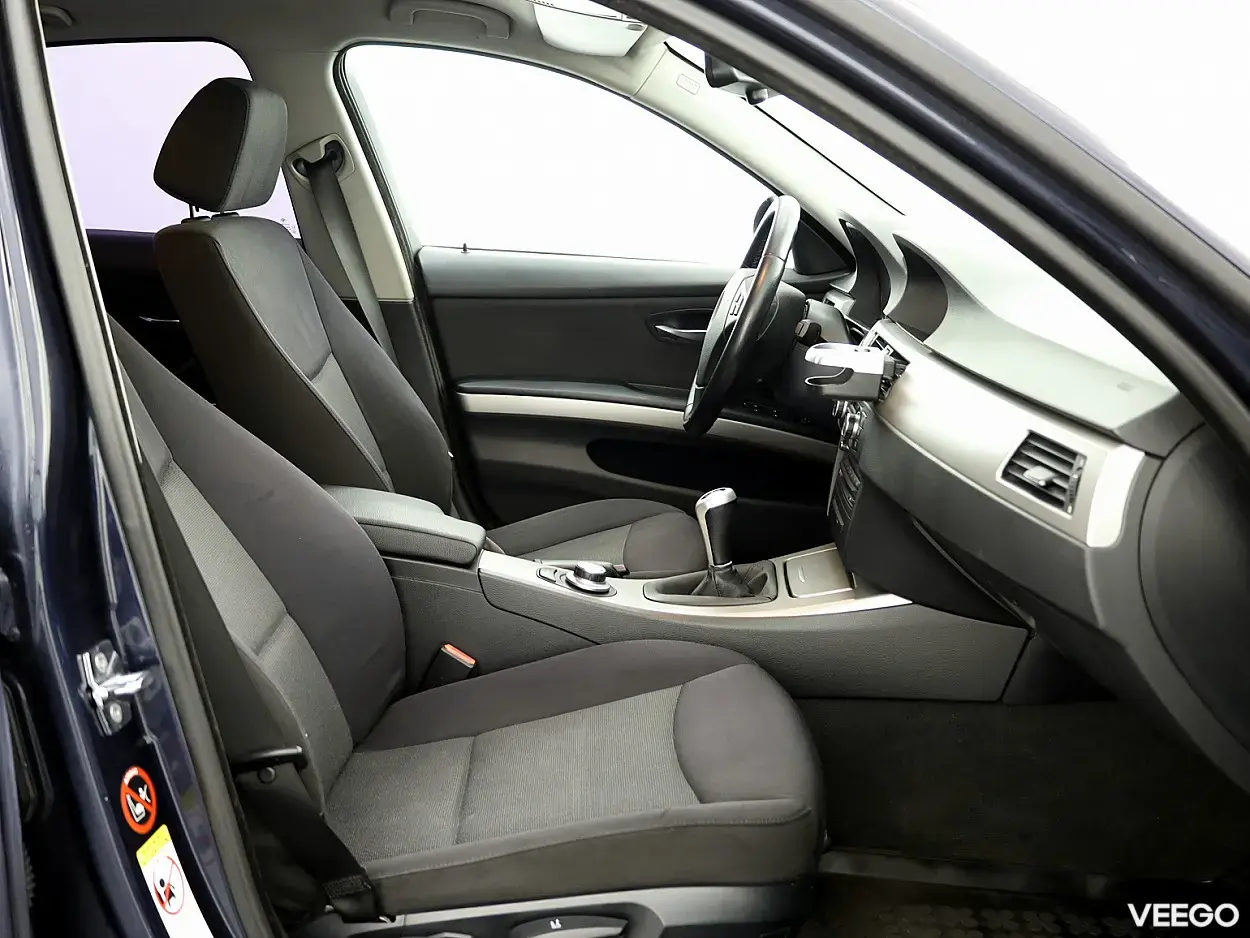 BMW 320 2.0 130kW