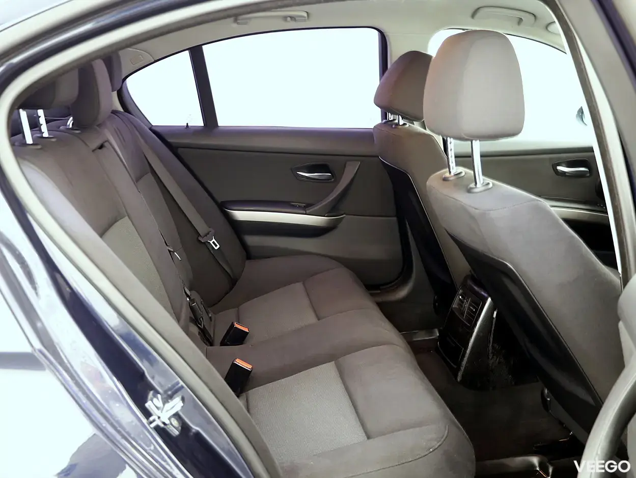 BMW 320 2.0 130kW