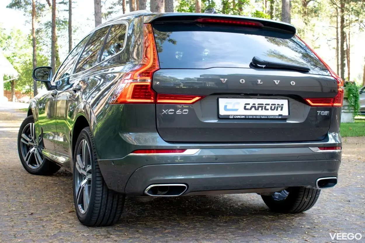 Volvo XC60 T8 Intelli PRO Xenium Wntr FULL 2 288kW