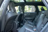 Volvo XC60 T8 Intelli PRO Xenium Wntr FULL 2 288kW thumbnail