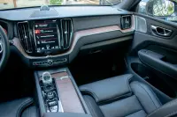 Volvo XC60 T8 Intelli PRO Xenium Wntr FULL 2 288kW thumbnail