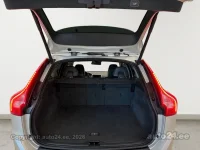 Volvo XC60 D5 AWD R-Design 2.4 158kW thumbnail