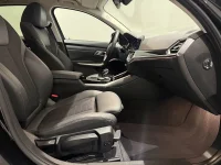 BMW 320 xDrive Sedan Sport Line Drag PDC Rattvärme 17" 0kW